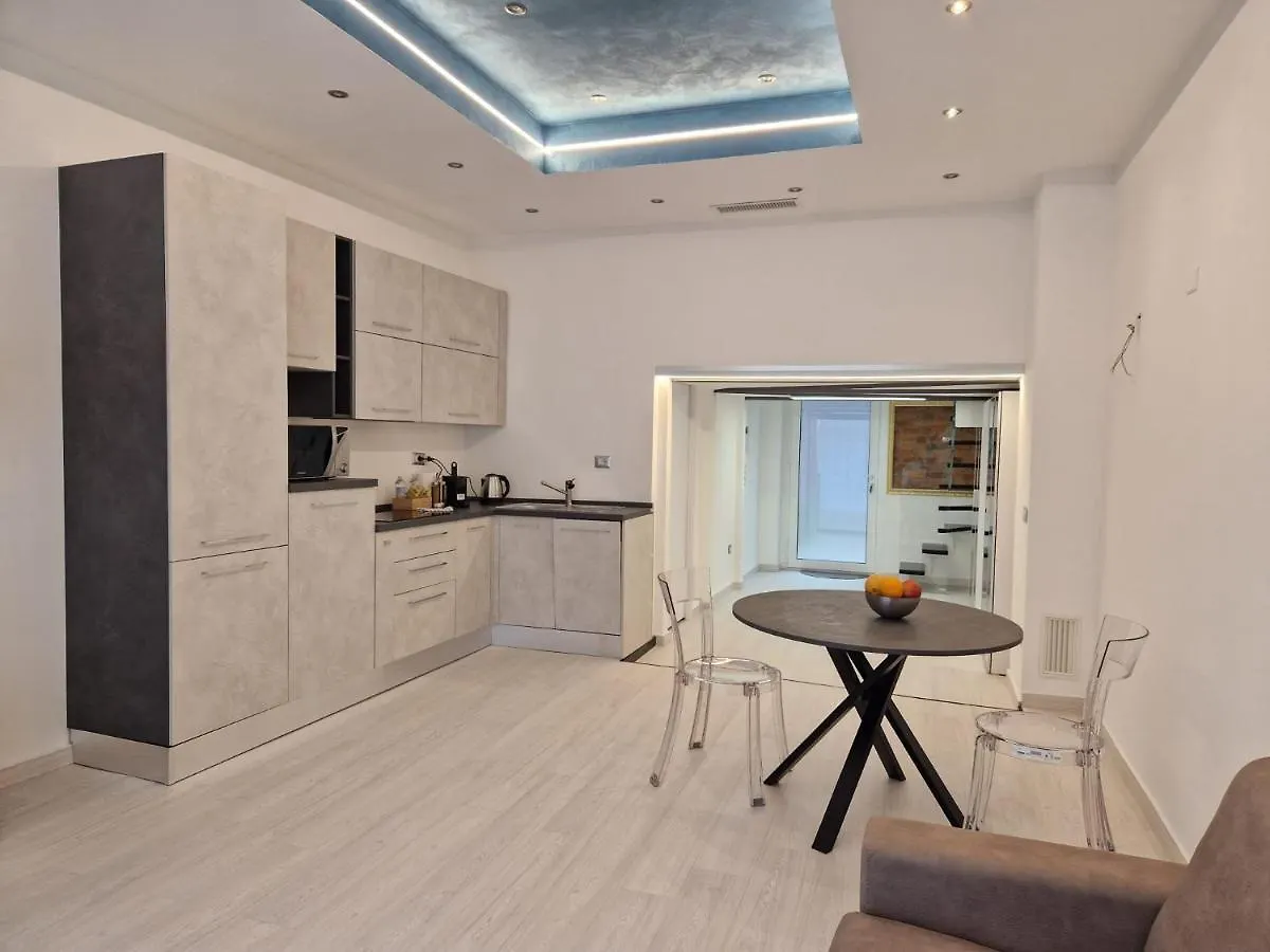 Apartment N&Ghomesweethome Van Gogh Elegante E Confortevole Casa Vacanze Milan