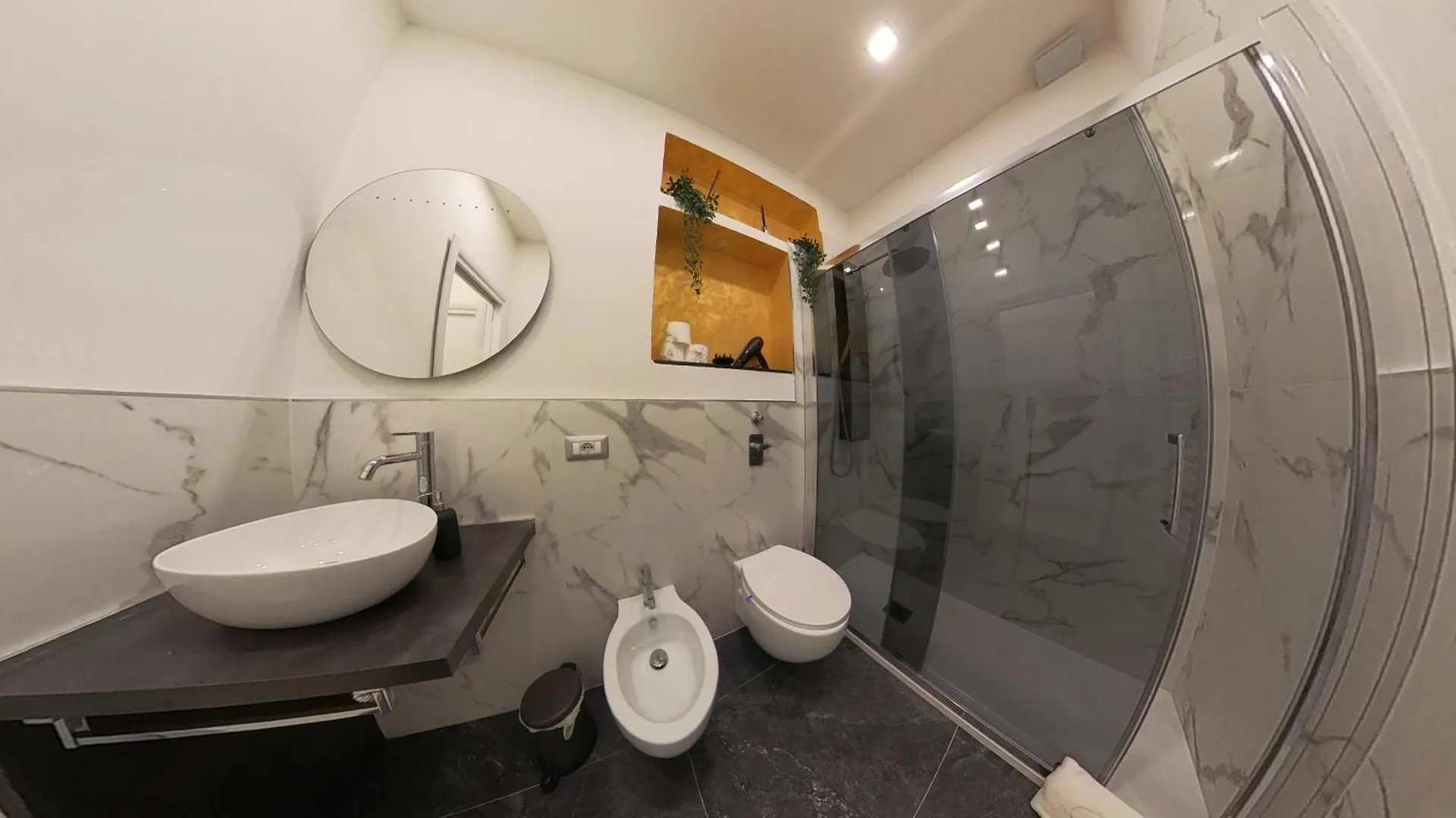 N&Ghomesweethome Van Gogh Elegante E Confortevole Casa Vacanze Milan Apartment