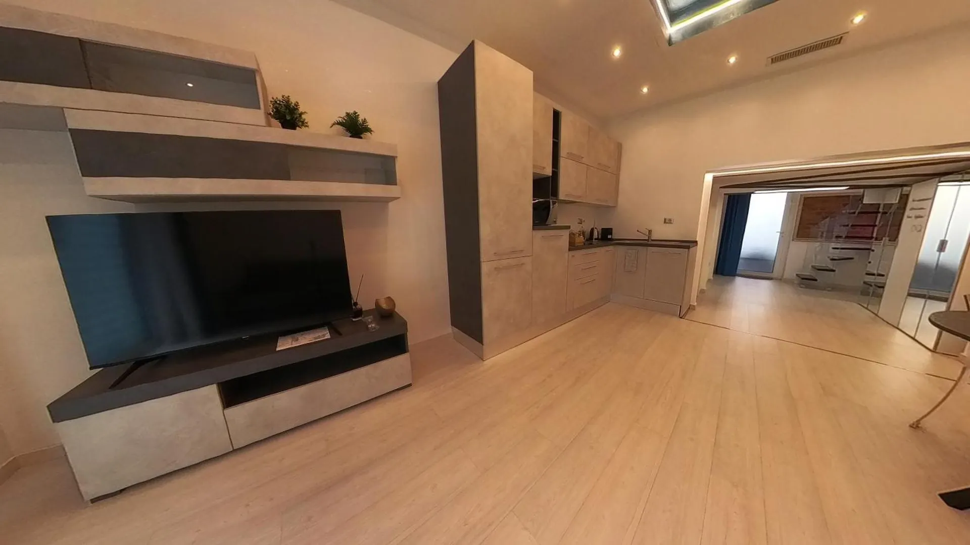 N&Ghomesweethome Van Gogh Elegante E Confortevole Casa Vacanze Milan